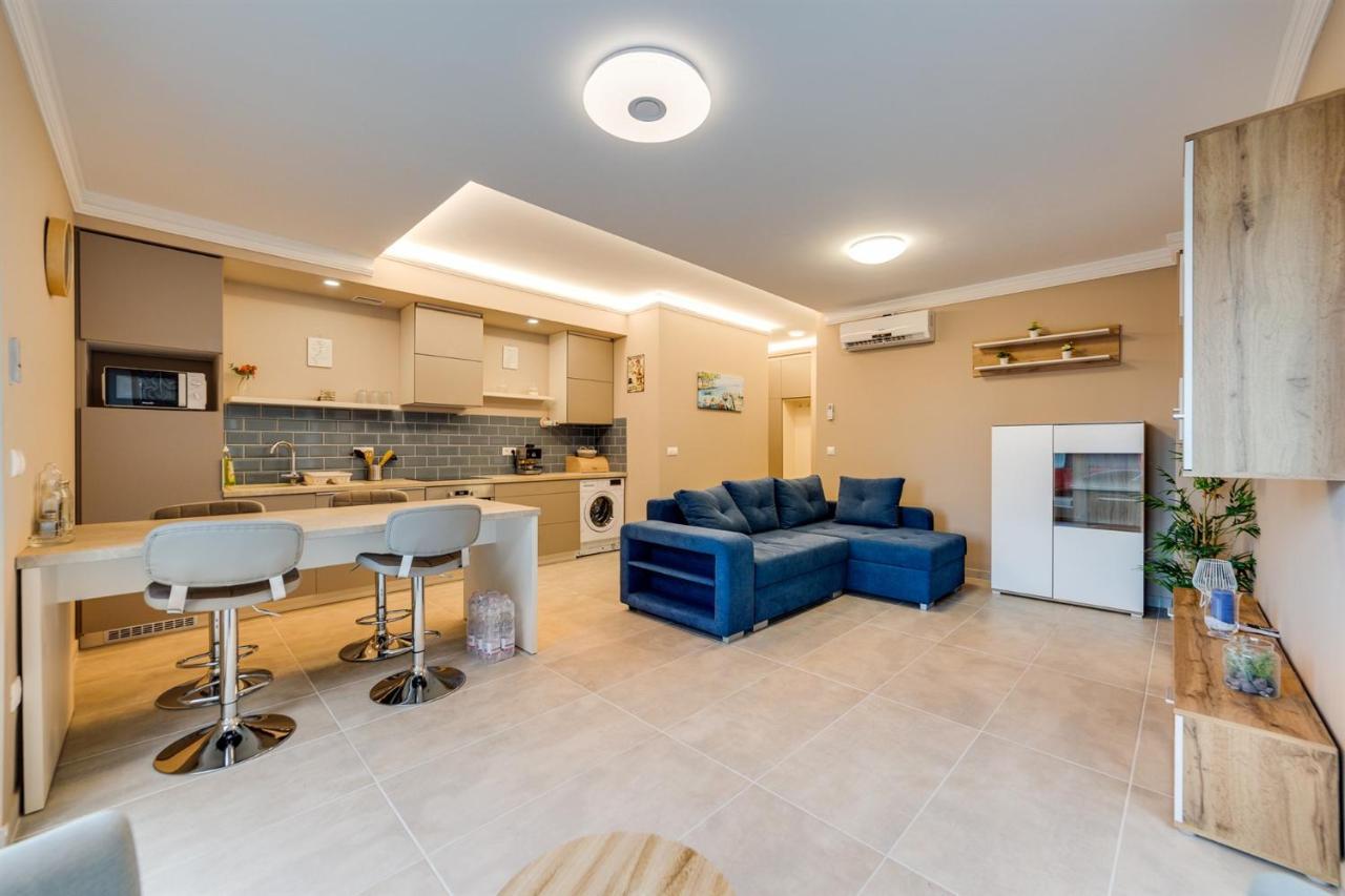 Forest Foeldvar Apartmanok By Bltn Balatonföldvár Εξωτερικό φωτογραφία