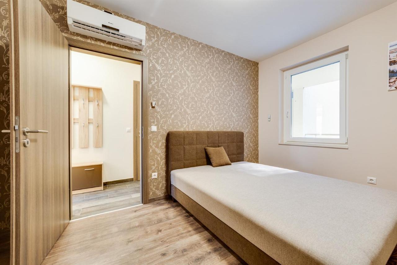 Forest Foeldvar Apartmanok By Bltn Balatonföldvár Εξωτερικό φωτογραφία