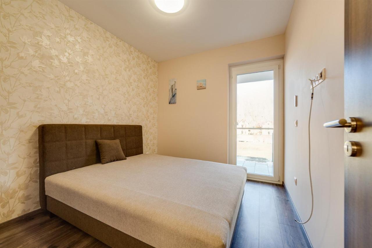 Forest Foeldvar Apartmanok By Bltn Balatonföldvár Εξωτερικό φωτογραφία