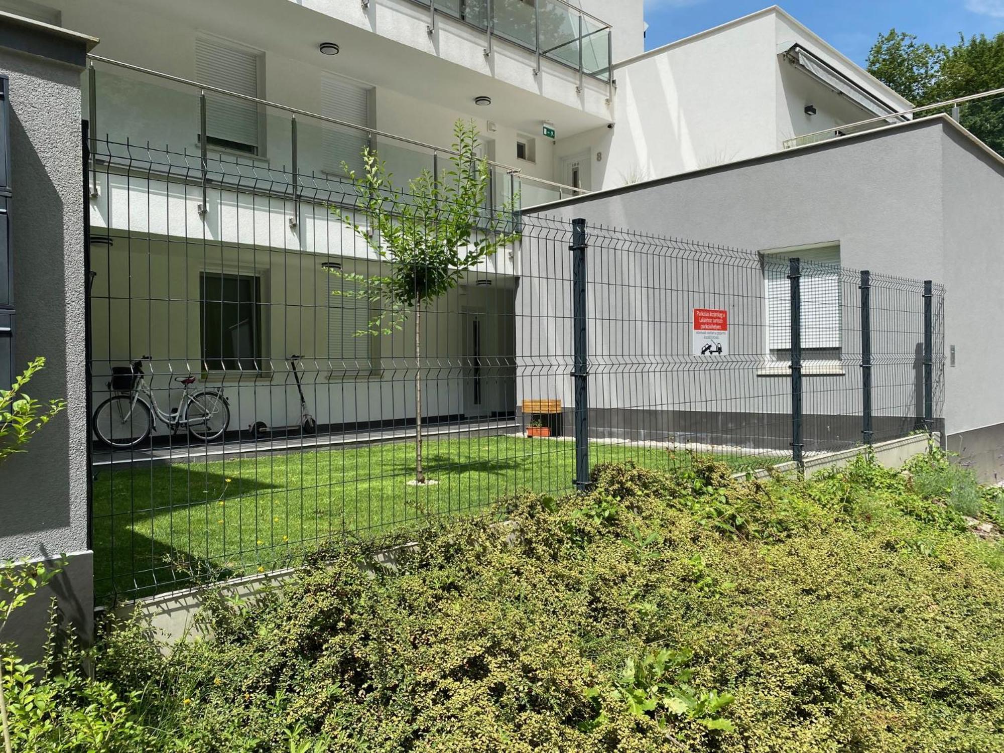 Forest Foeldvar Apartmanok By Bltn Balatonföldvár Εξωτερικό φωτογραφία